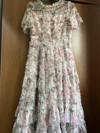 Женское платье