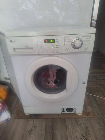 Продам стиральную машинку