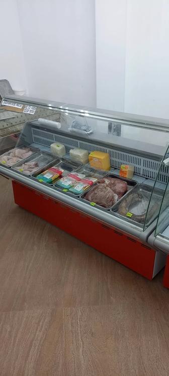 Продам витринные холодильники