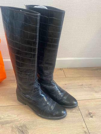 Кожаные сапоги б/у. Натуральная кожа