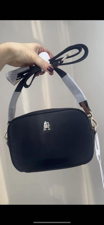 В наличии женская сумка Tommy Hilfiger оригинал
