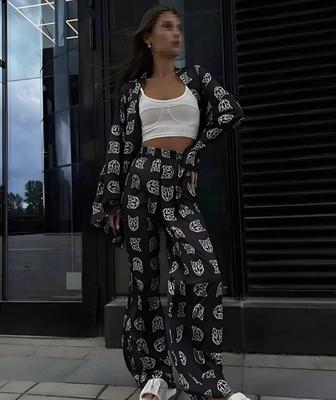 Продам костюм размер 46