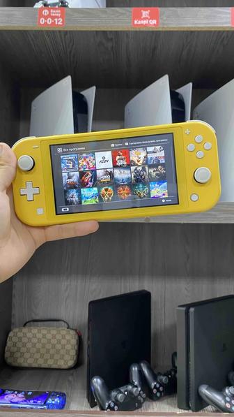 Nintendo Switch Lite с играми