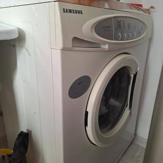Продам стиральную машину Samsung