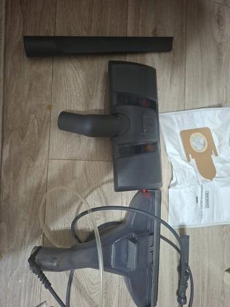 Продам пылесос THOMAS моет,пылесосит отлично,