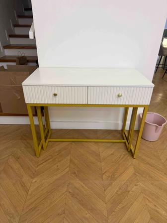 Продам раздвижной стол-тумбу трансформер