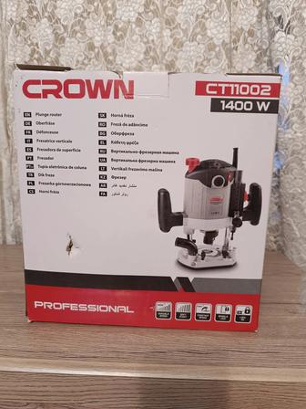 Продам Фрезер вертикальный CROWN CT11002