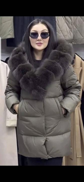 Продам зимнюю куртку женскую