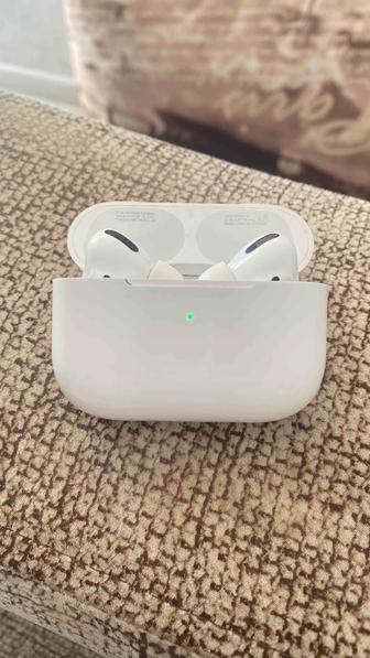 Наушники Apple Airpods pro
