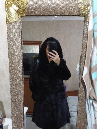 Продам шубу норковую,черную размер 42-44