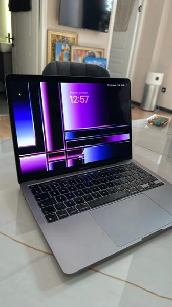 MacBook Pro 13 M1