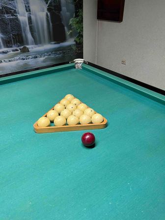 Бильярдный стол