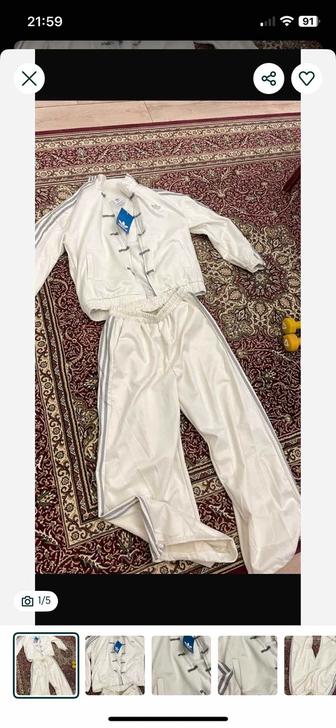 Продам спортивный костюм