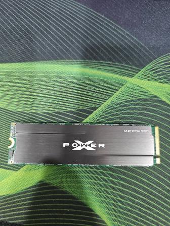 Продам SSD диск на 2000Gb