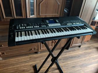 Продам клавишный синтезатор YAMAHA PSR S-550, б/у