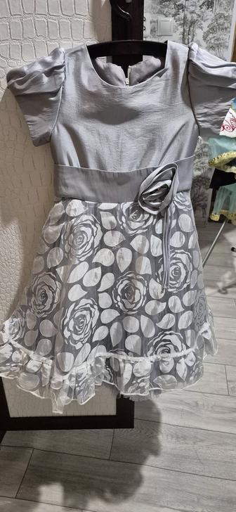 Продам платье