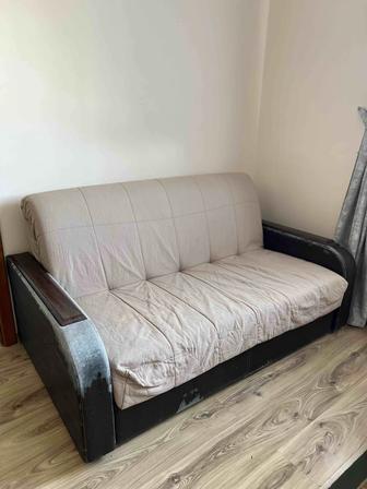 Диван раскладной б/у