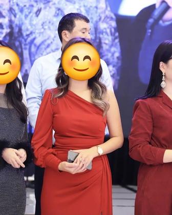 Продам платья, покупала за 90тыс.