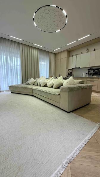 Шикарный дизайнерский диван