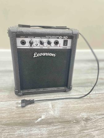 Продам электрогитару