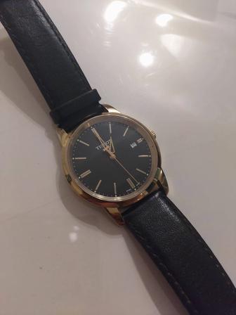 Продам часы Tissot