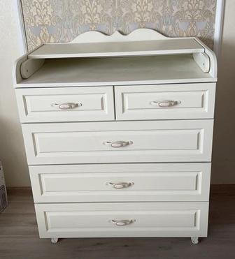 Продам пеленальную комоду