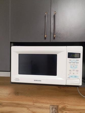 Микроволновая печь б/у