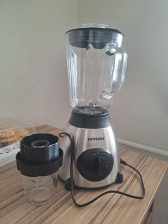 Блендер соковыжималка измельчитель