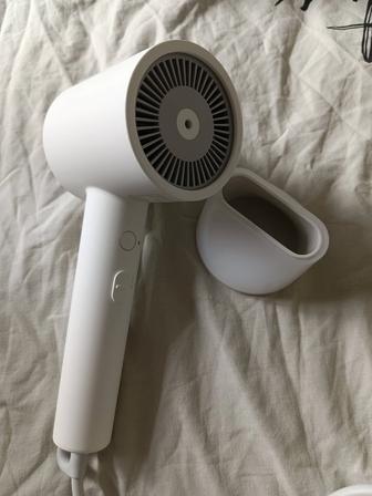 Продам фен Xiaomi H300 1600 W