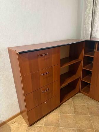 Продаю два стеллажа