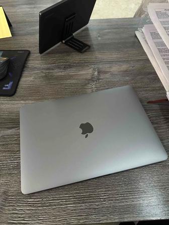MacBook Pro M1