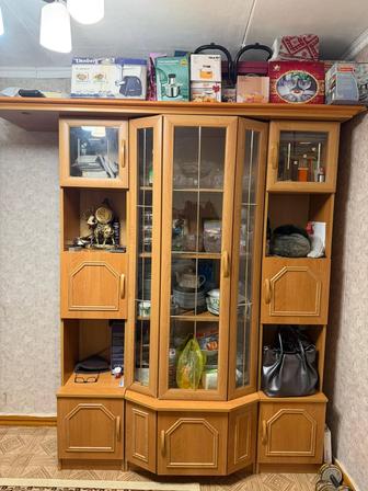 Сервант и шкаф