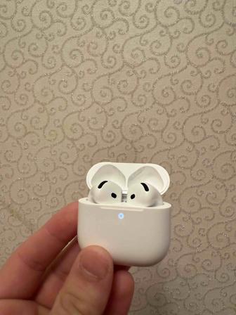 AirPods 4