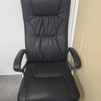 Кресло офисное