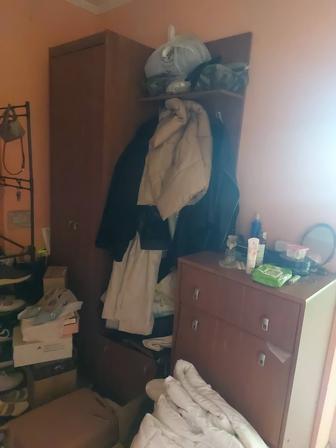 Продаем прихожую