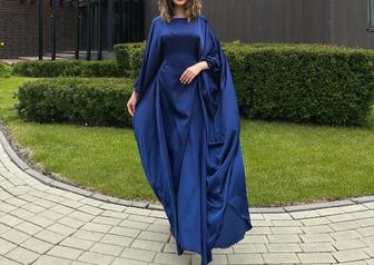 Продам платье размер стандарт , состояние идеальное