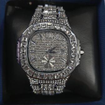 Продам часы