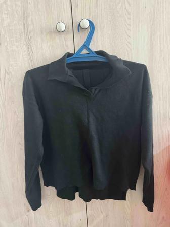 Женский теплый трикотажный костюм с юбкой