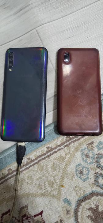 Продам телефоны б/у