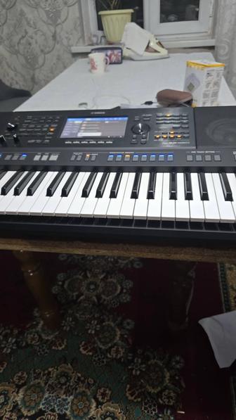 Продам или обменяю сентизатор Ямаха SX920