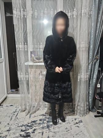 Продается шуба норковая почти новая идеальном состояни250000т.46 размер