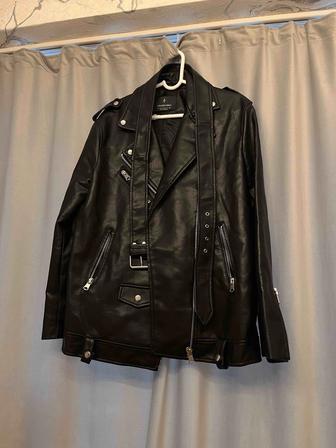 Кожаная куртка,женская одежда