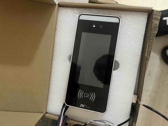 ZKTeco SpeedFace V5L RFID стойка ROTS-02 Новые, 4 шт по 200 000
