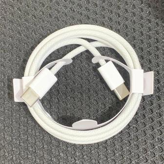 оригинал зарядка айфон. ТАЙПСИ с двух сторон. в идеальном состоянии.