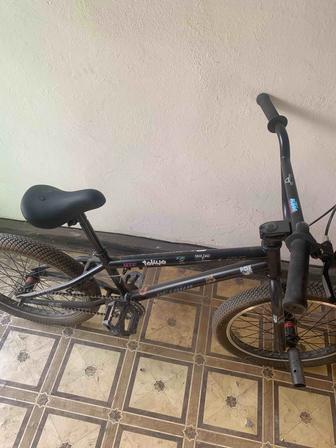Продам бмх BMX