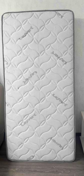 Продам матрас Lavinya