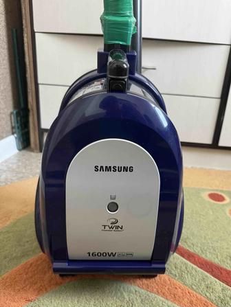 Пылесос Samsung 1600W