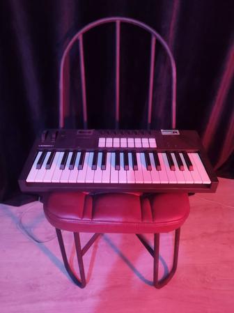 MIDI клавиатура Novation Launchkey 37 MK4 и педаль экспрессии