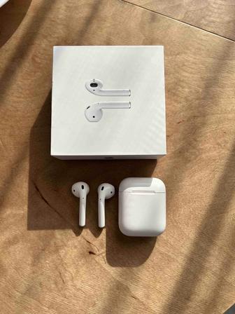 Apple AirPods 2nd Generation
