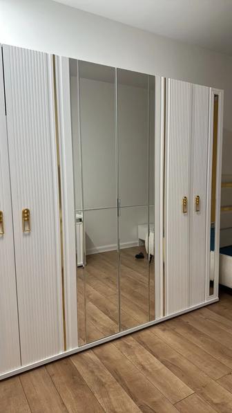 Спальный гарнитур